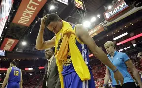 勇士主场遭遇失利，库里受伤离场 